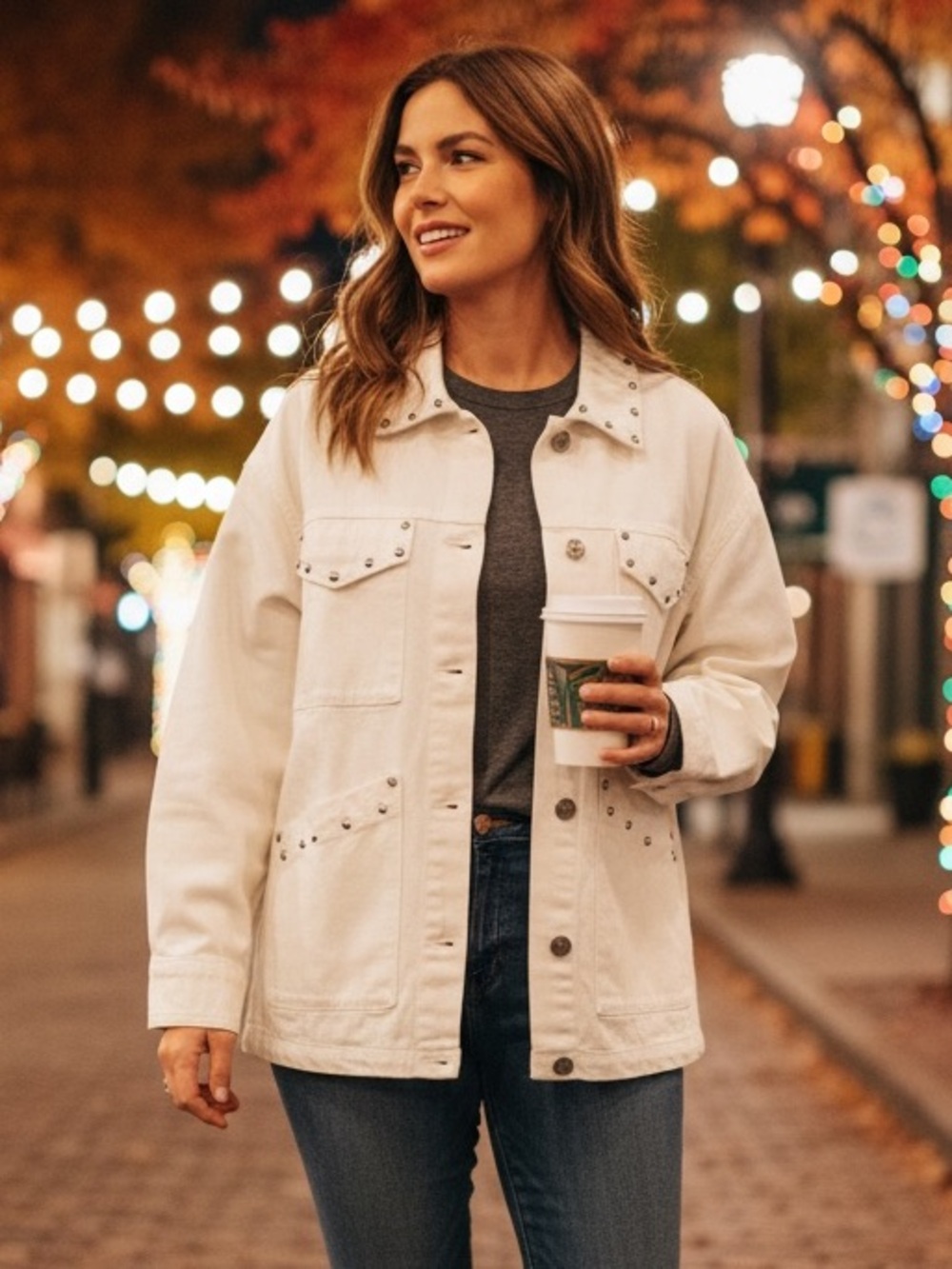 Universal Thread Women’s Cotton blend Studded Chore Denim Jacket in White NEW